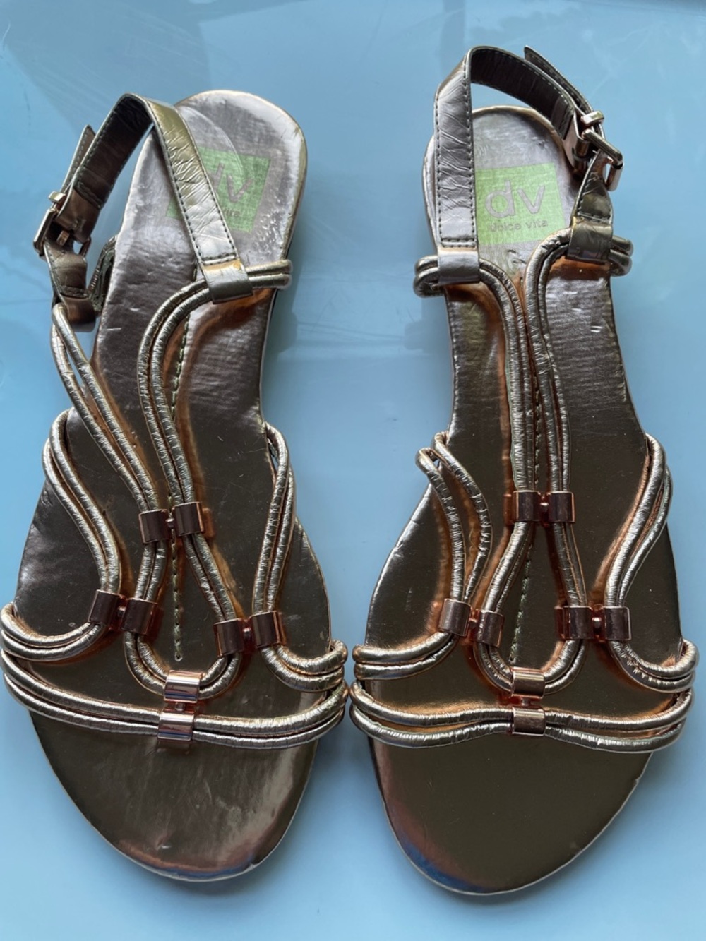 Elegant Gold Sandals - Picture 3 of 6
